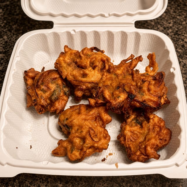 Garam garam pakora.