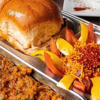 Keema Pav